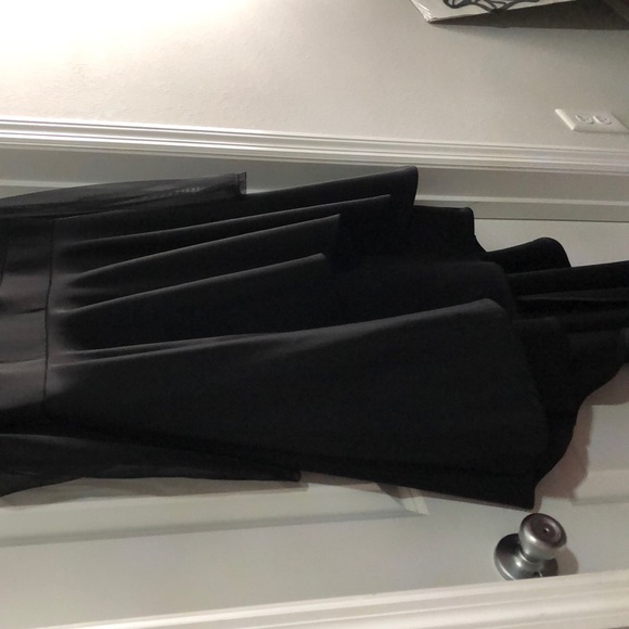 Dress - Picture 10 of 12